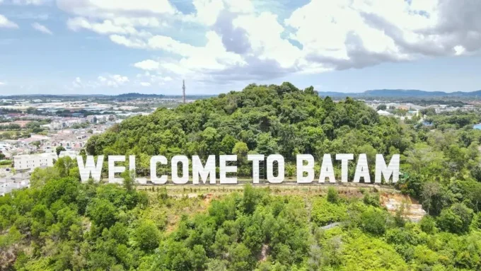 Ledakan Data Center di Batam: Peluang Emas dan Tantangan di Baliknya!