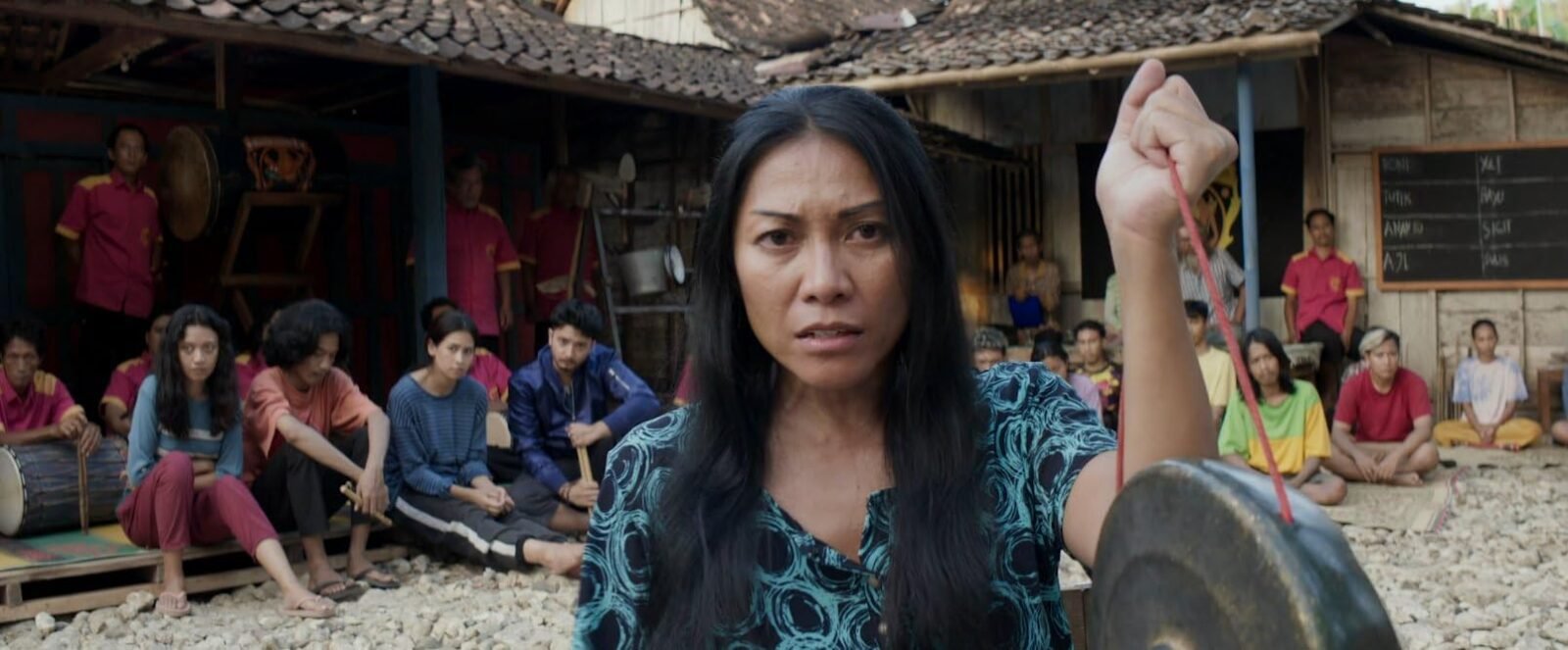 Ulasan Para Perasuk (Levitating): Menyelami Keajaiban Budaya Kesurupan yang Menawan!