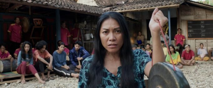 Ulasan Para Perasuk (Levitating): Menyelami Keajaiban Budaya Kesurupan yang Menawan!