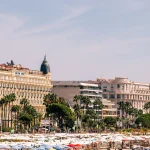 Pengalaman Menginap di Hotel French Riviera yang Akan Muncul di 'The White Lotus Season 4'—Simak Serunya!