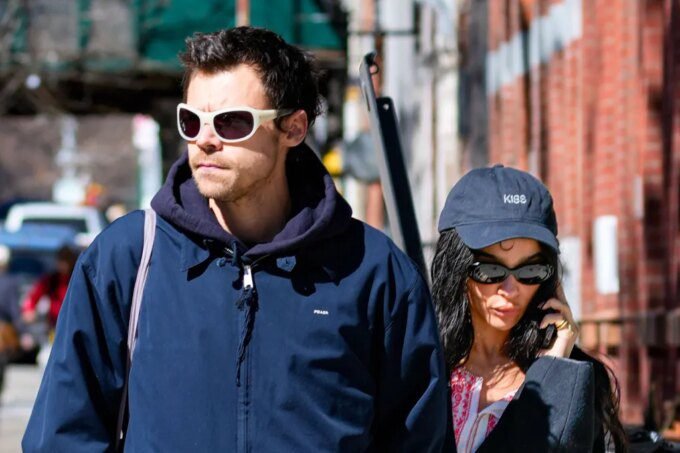 Kilas Balik Hubungan Harry Styles & Zoe Kravitz: Dari Teman ke Cinta!