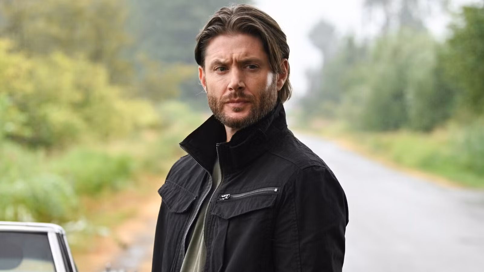 Jensen Ackles Kembali! Intip Cuplikan Menarik dari Finale Musim 3 Tracker!