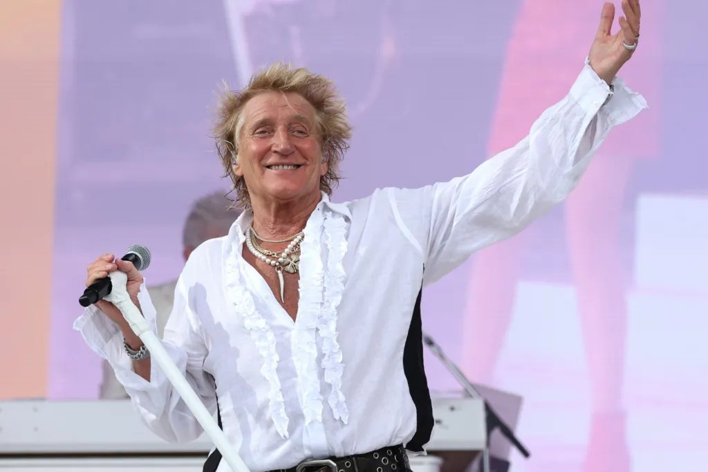 Konser Spesial ‘A Grammy Salute to Rod Stewart Live’ Siap Memeriahkan Panggung pada 19 Mei!