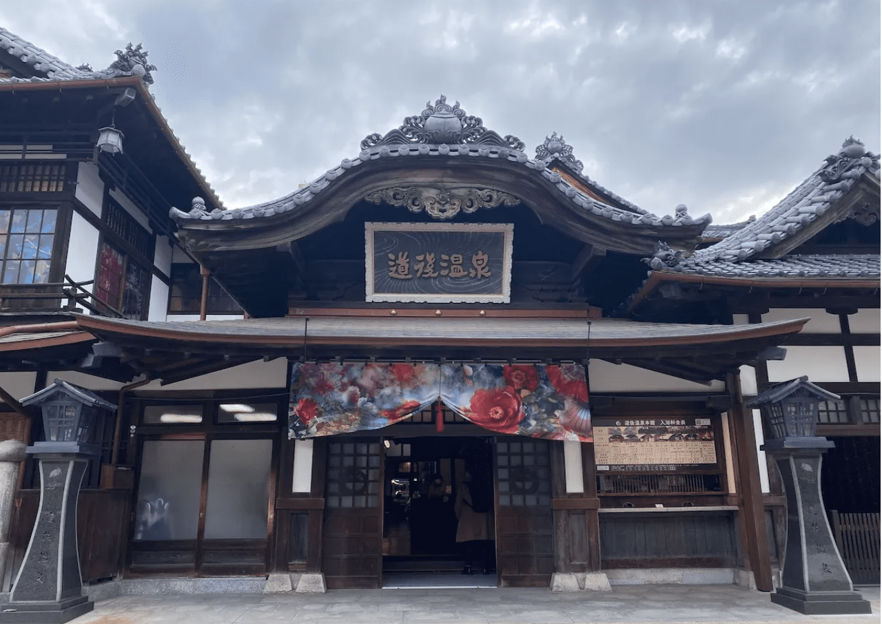 Lawson Unik di Lokasi Wisata Populer Ini: Tempat yang Wajib Dikunjungi di Jepang!