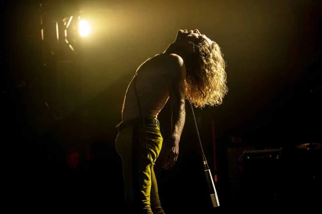 Trailer Baru The Vampire Lestat Bikin Fans Terpukau dengan Hubungan Kontroversial (Tapi Ini Sesuai Buku!)