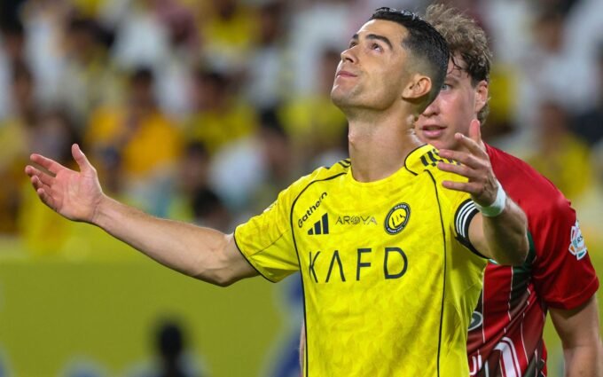 Jebol Terbesar dalam Sejarah Sepak Bola? Hacker Bocorkan Paspor, Kontrak, dan Email Tim Cristiano Ronaldo di Arab Saudi dan AFC!