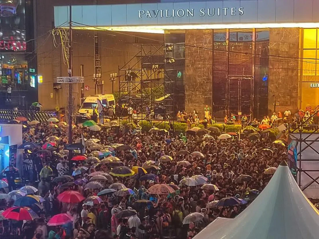Menyongsong Era Baru Pariwisata Malaysia: Konser, Uang, dan Perang Budaya!