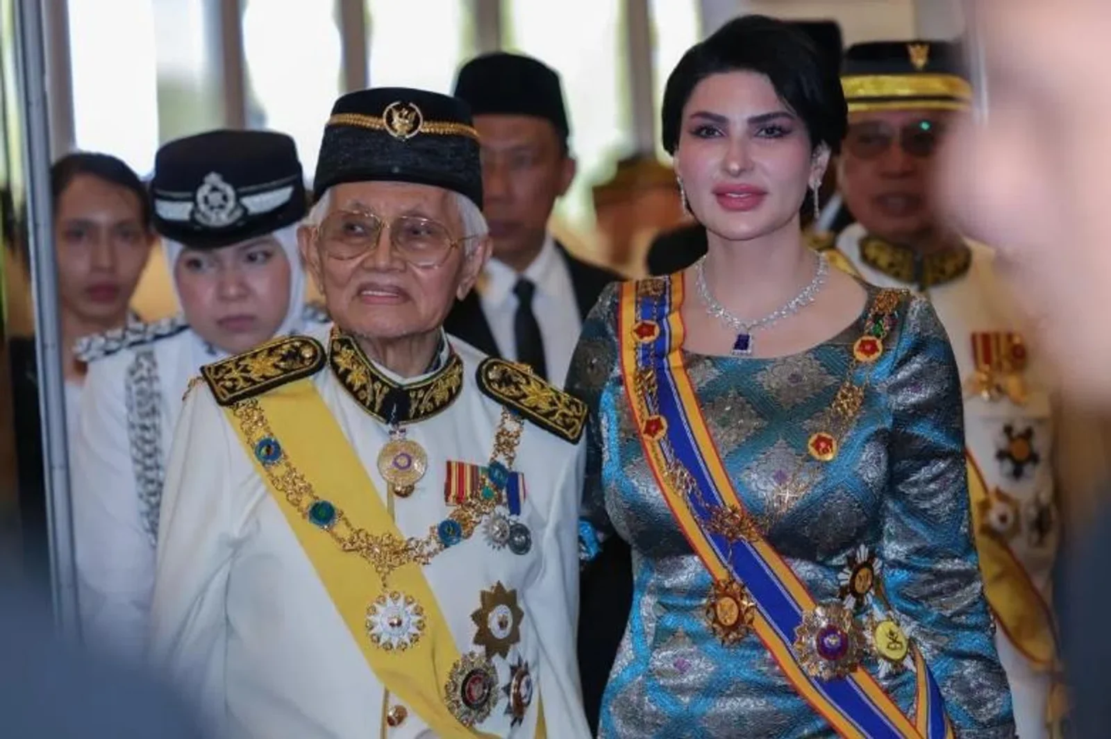 Di Balik Layar, Keluarga Taib Terjebak: Perseteruan Memecah Perusahaan Konstruksi Raksasa Sarawak!
