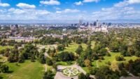 Kunjungan Wisata ke Denver Meroket di 2025: Apa yang Baru?