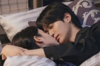 IU dan Byeon Woo Seok Rayakan Malam Pertama Mereka sebagai Pasangan Suami Istri di "Perfect Crown"!