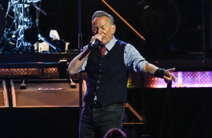 Bruce Springsteen Apresiasi Stephen Colbert Lewat 'Streets of Minneapolis'!