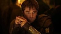 Trailer Baru The Odyssey: Intip Penampilan Ekspresif Robert Pattinson sebagai Suami Jahat dan Charlize Theron sebagai Calypso!