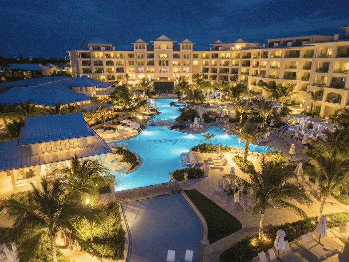 Beaches® Turks & Caicos Guncang Grace Bay Beach dengan Debut Spektakuler Treasure Beach Village yang Dipenuhi Bintang!