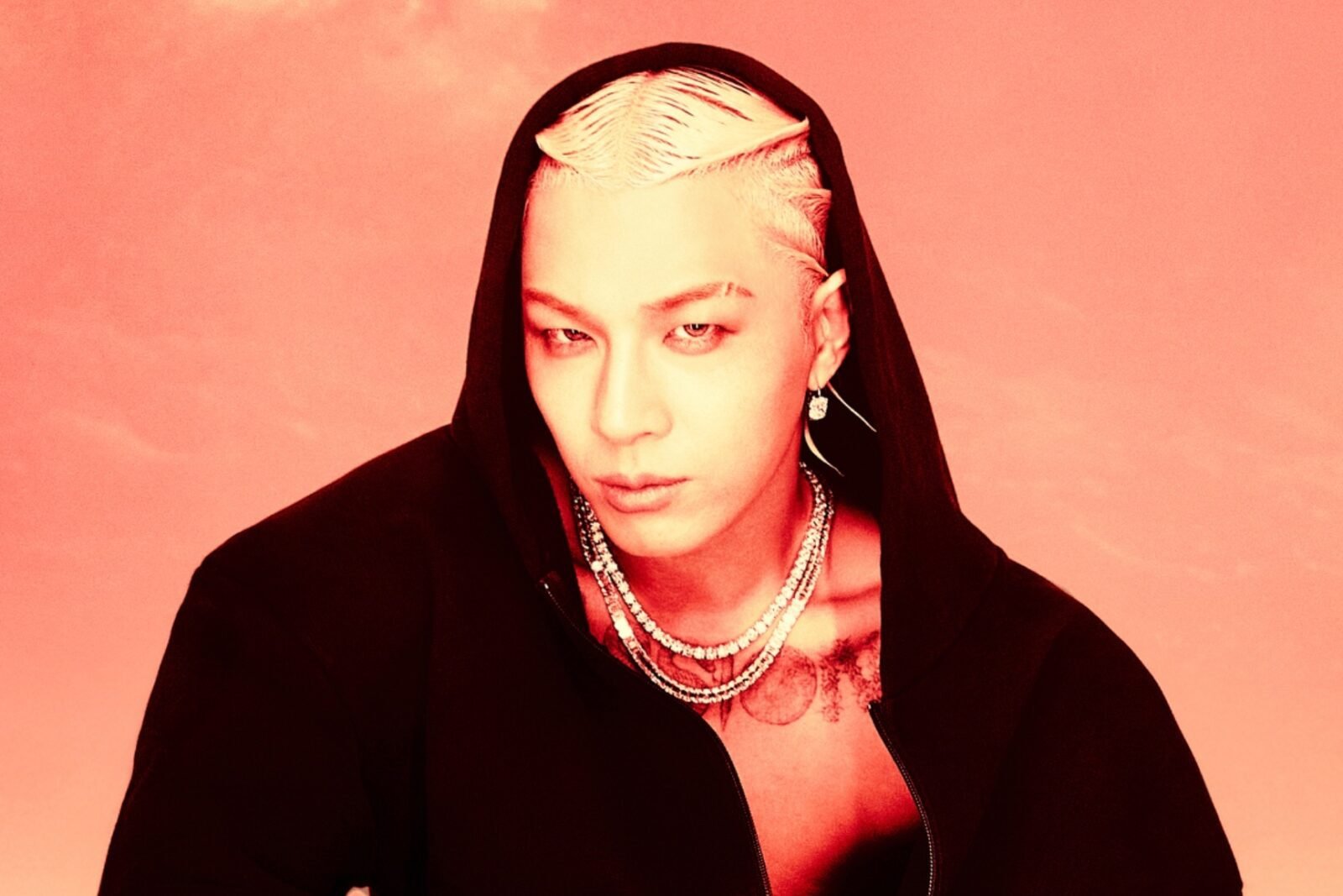 Taeyang BIGBANG Pecahkan Rekor Penjualan Minggu Pertama dengan "QUINTESSENCE"!