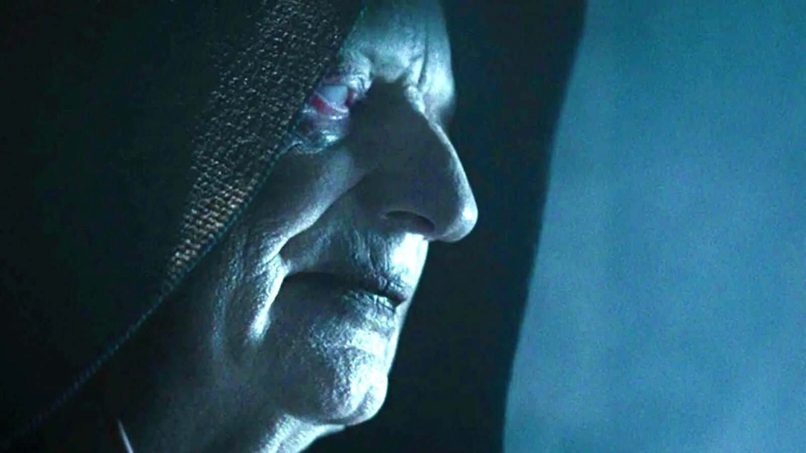 Semua Tiga Trilogi Star Wars Berakhir Dengan Kesalahan yang Sama dari Palpatine!