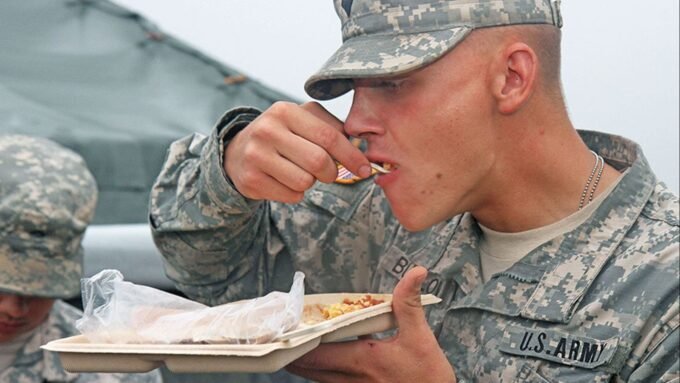 Tentara AS Sedang Mencoba Makanan Protein Unik untuk Prajurit: Ransum Perang yang Siap Menjadi Eksperimen Makanan Masa Depan!
