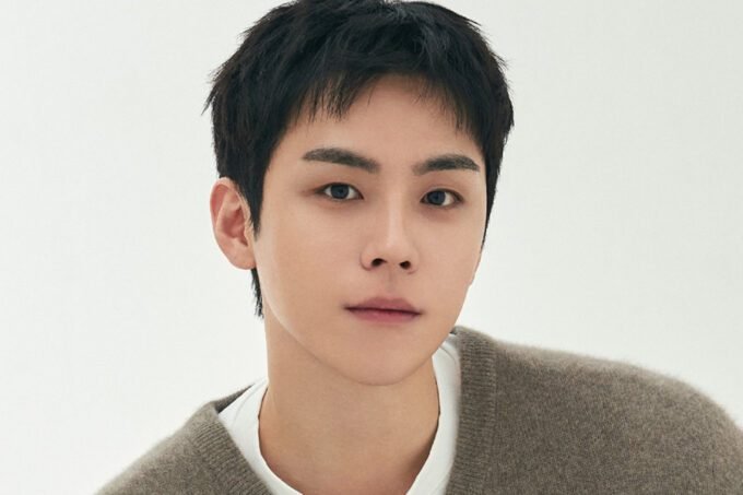 Kim Do Hoon Dikabarkan Jadi Bintang Utama Film Aksi Sejarah Netflix yang  Ditunggu!