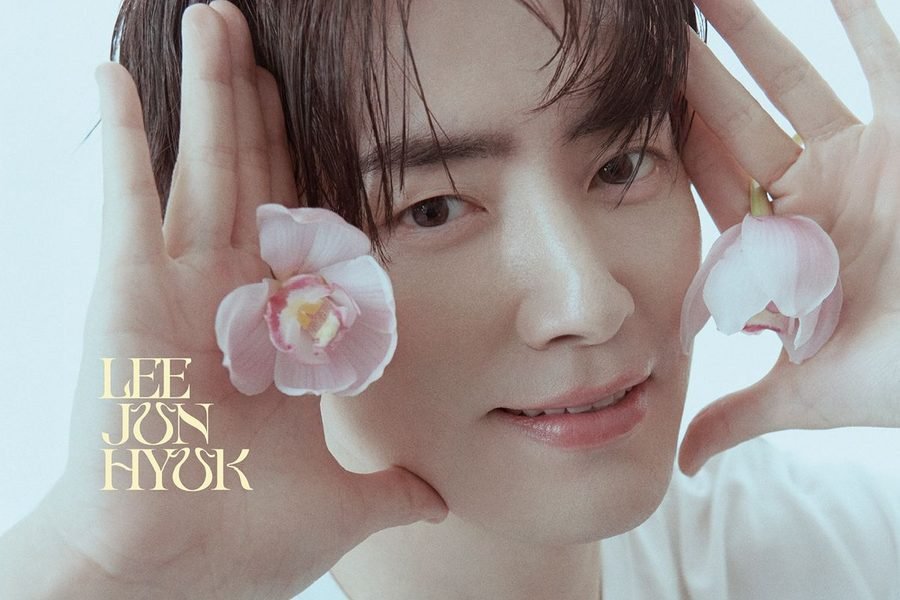 Lee Jun Hyuk Buka-Bukaan Soal Kenaikan Popularitasnya dan Perannya di “Love Scout” yang Menggugah Hati!