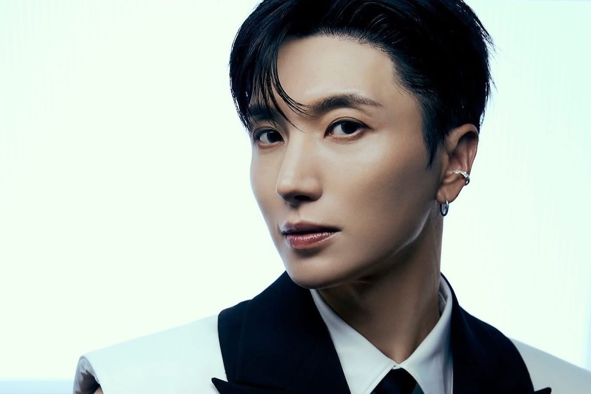 Leeteuk SUPER JUNIOR Resmi Jadi Pembawa Acara di 35th Seoul Music Awards!