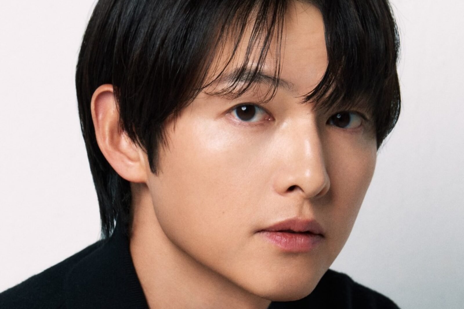 Song Joong Ki Resmi Jadi Pembawa Acara di 35th Seoul Music Awards!