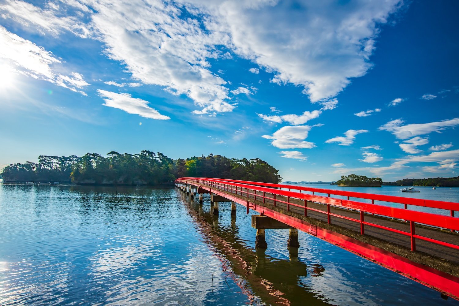 supyan-pixta-fukuura-bridge-miyagi-japan-matsushima.jpeg