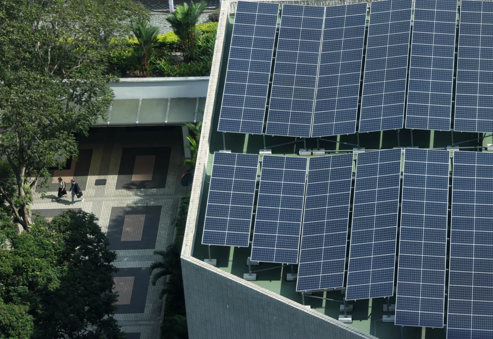 Aset Energi Terbarukan Senilai US$165 Miliar di ASEAN Terancam Risiko Iklim Tinggi: Laporan Terbaru