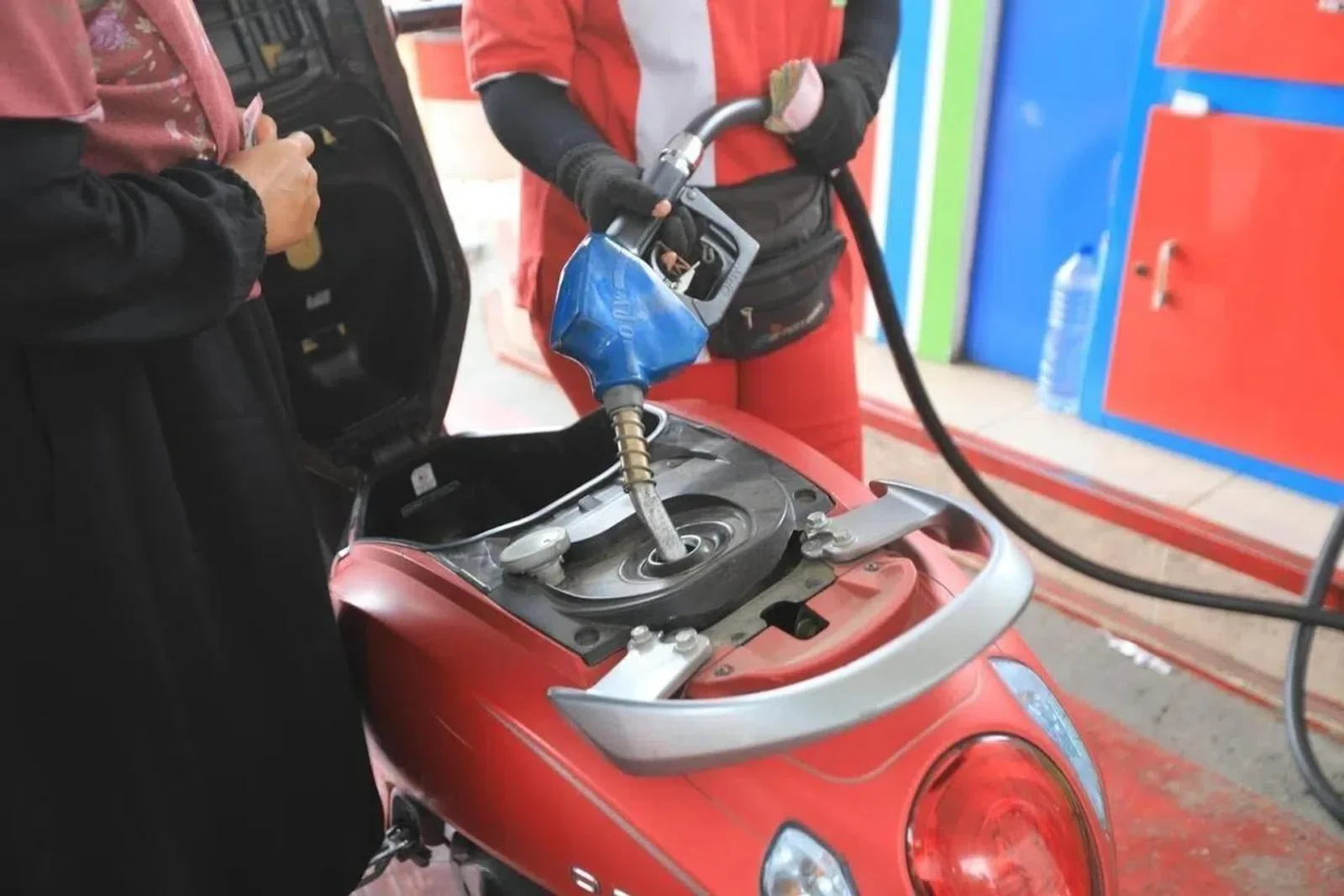 Kenaikkan Harga Pertamax Bikin Keresahan: Kelas Menengah Indonesia Makin Tertekan!