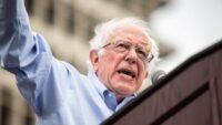 Saatnya Merebut Kembali Apa yang Hilang: Bernie Sanders Dorong Publik Amerika Miliki 50% Saham Perusahaan AI!