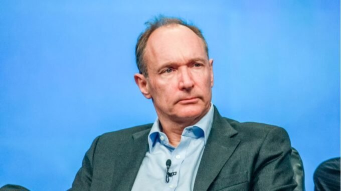 Tim Berners-Lee Ungkap: 'Data adalah Harta Berharga yang Akan Bertahan Lebih Lama dari Sistem Itu Sendiri'