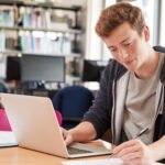 Studi Ungkap: Banyak Siswa Justru Manfaatkan AI untuk Hal Positif - Hancurkan Mitos Kecurangan dan Kemalasan!