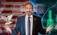 Telepon Pintar: Mata-Mata Terhebat di Planet Ini, Kata John McAfee!