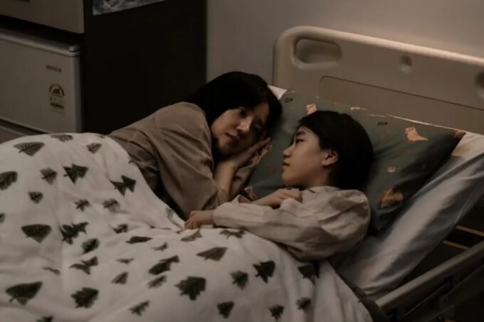 Park So Yi Kembali Bertemu Ibu Lim Soo Jung setelah 3 Tahun Terpuruk dalam Koma di “The Second Child”