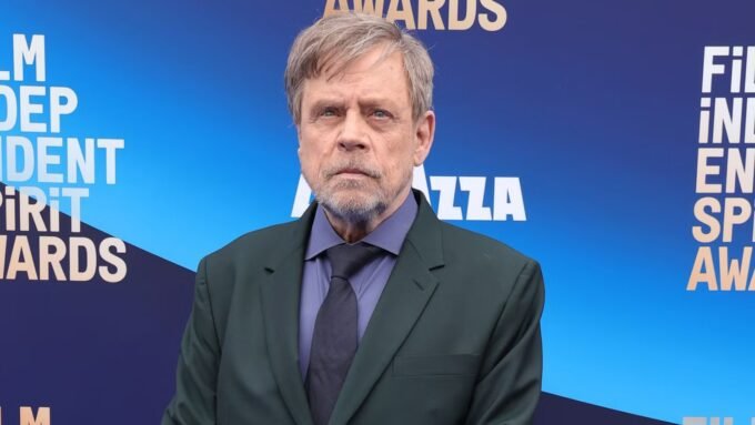 Mark Hamill Bergabung Resmi dalam Serial Pasca-Apokaliptik Tiga Bagian dari Peacock!